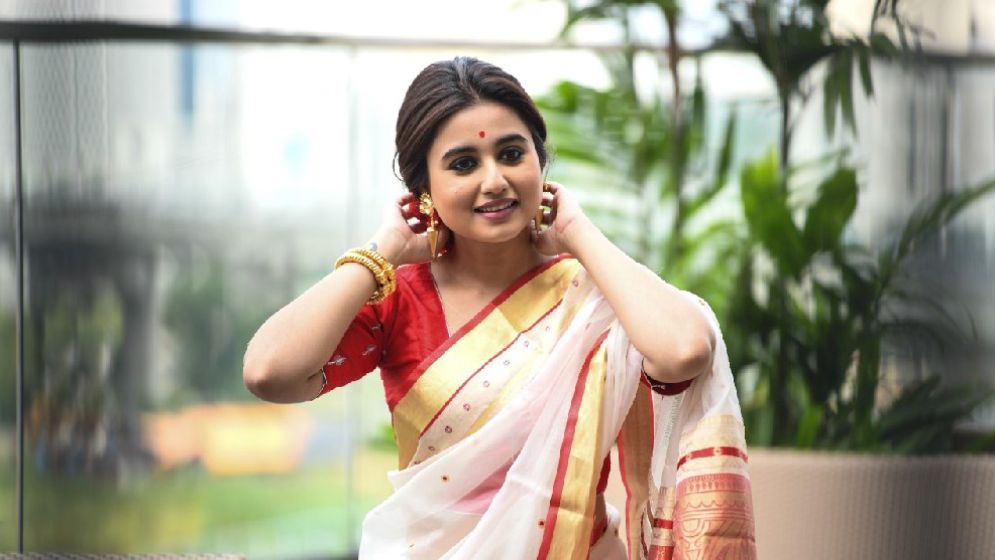 দেবীপক্ষের সাজপোশাক
