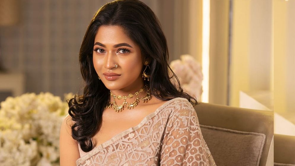 রিহ্যাব থেকে রেড কার্পেটে বাঁধন