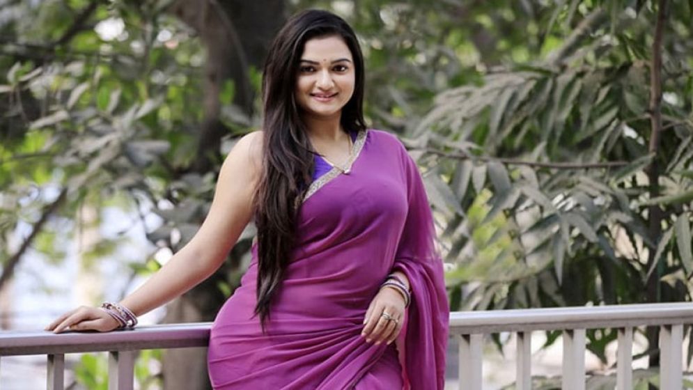 ‘নন্দিনী’তে নতুন রূপে নাজিরা মৌ