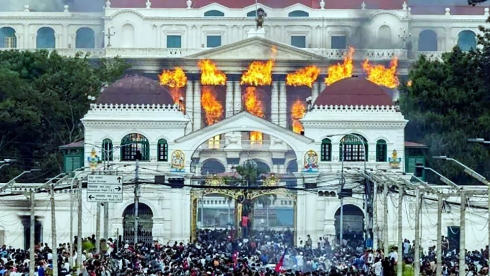 নেপালে সবচেয়ে সহিংস আন্দোলনের নেপথ্যে