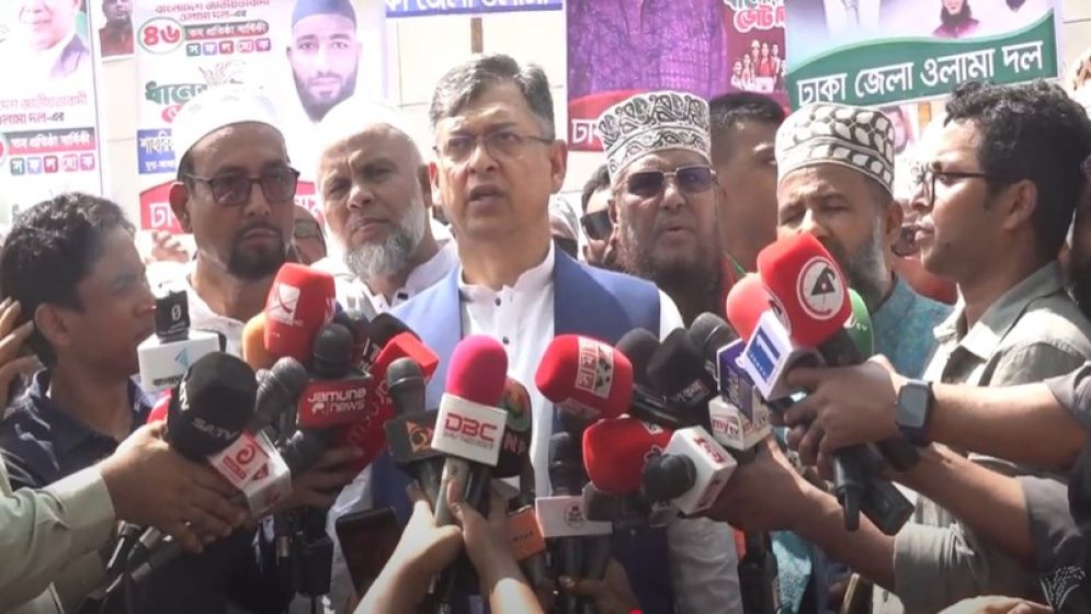 ধর্মের ভিত্তিতে রাজনীতিতে বিভাজন চায় না বিএনপি: সালাহউদ্দিন