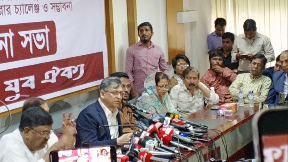 গণভোট ও পিআর দাবিতে জাতি বিভক্ত হচ্ছে: সালাহউদ্দিন