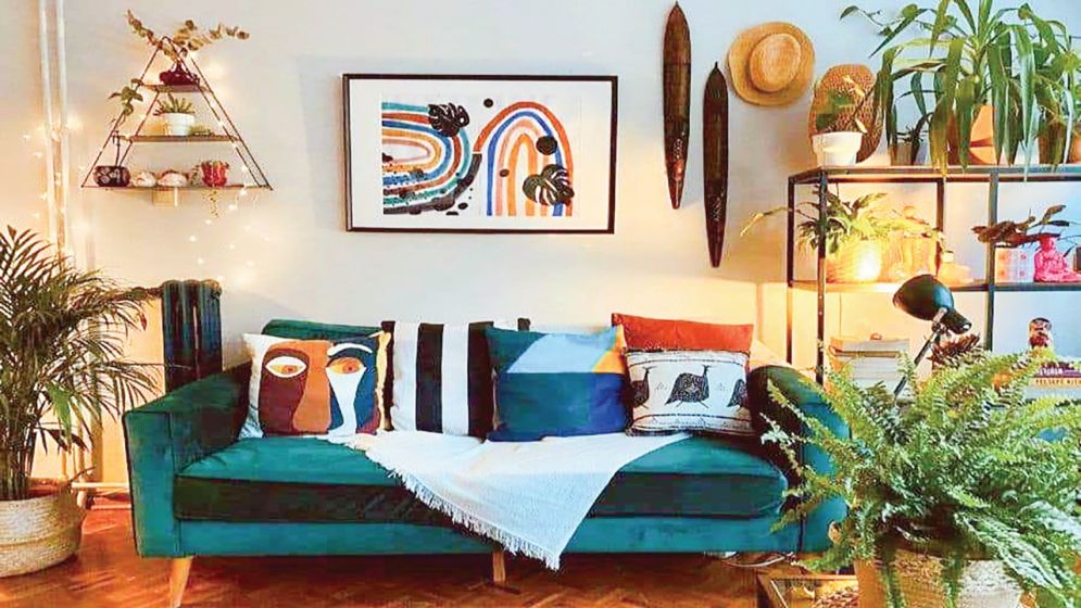 ঋতুর সঙ্গে ঘরের সাজেও বদল