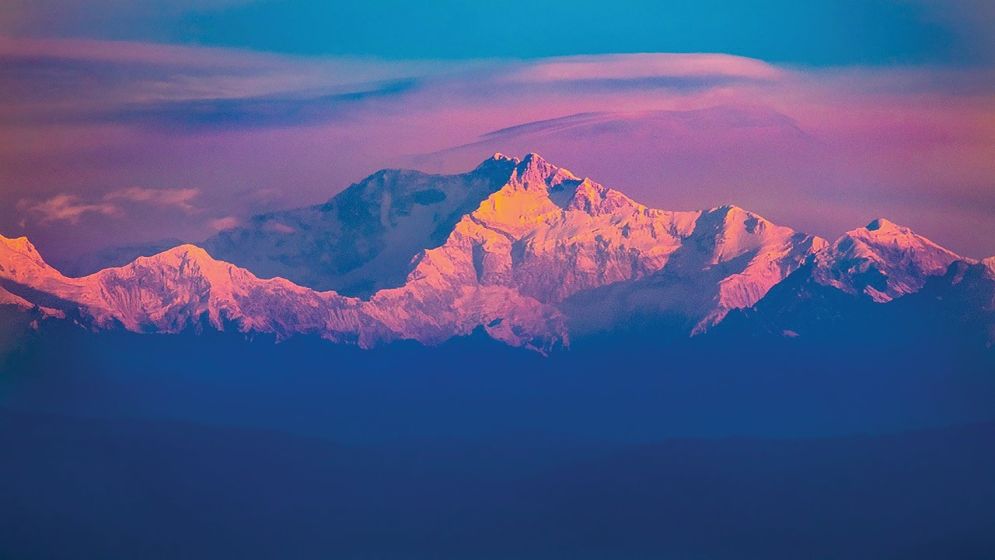 ফিরোজ আল সাবাহর ক্যামেরায় কাঞ্চনজঙ্ঘা