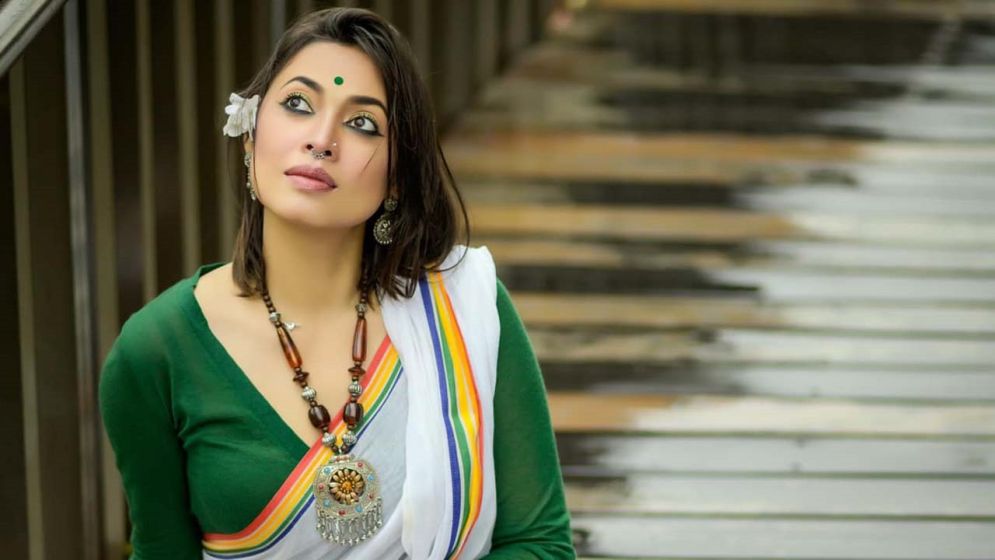 বাঁক বদলের সময়ে শানু