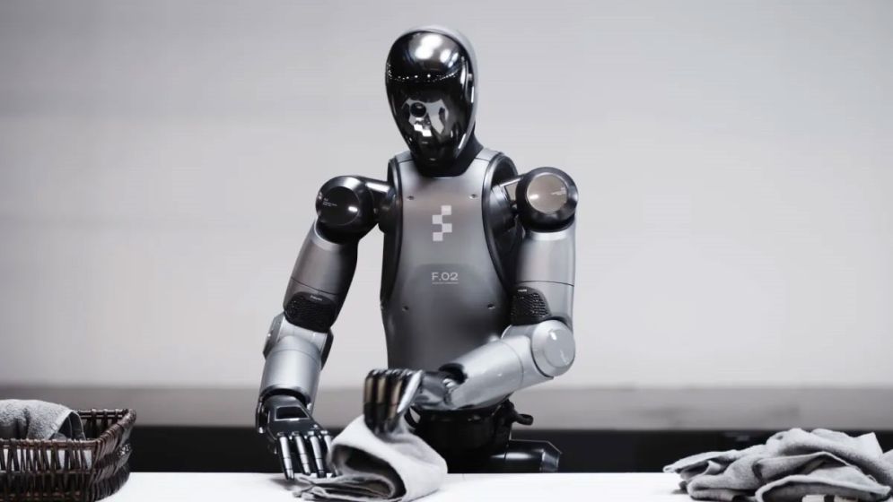 মানবাকৃতির রোবটের শ্রমবাজারে প্রবেশ শুরু